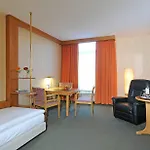 Western Parkhotel Brehna-halle 브레나
