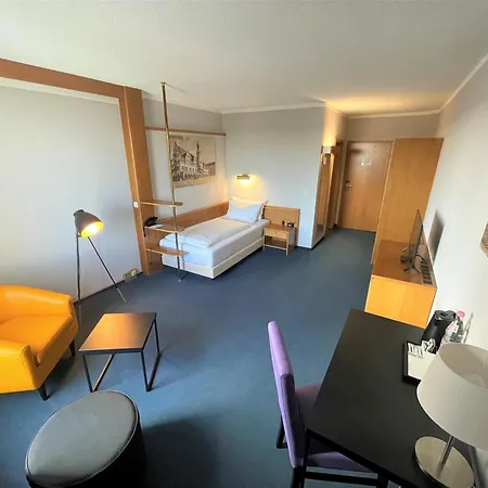 Western Parkhotel Brehna-halle 3*