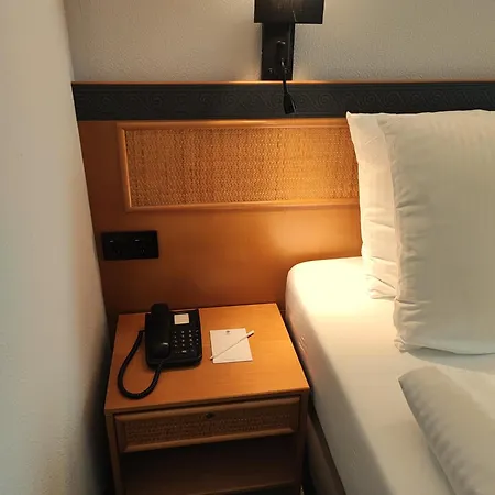 Western Parkhotel Brehna-halle Szálloda 3*