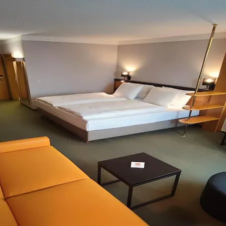 Western Parkhotel Brehna-halle Отель Брена