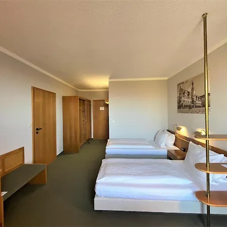 Отель Western Parkhotel Brehna-halle Брена